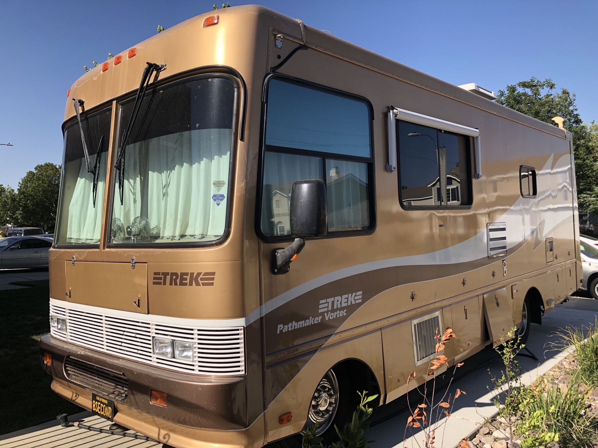 1999 Safari Trek Pathfinder Used Safari RV for Sale- 1999 Safari Trek 2480