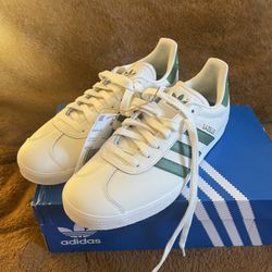 Men New Adidas Gazelle White and Green Sneakers size 7.5 