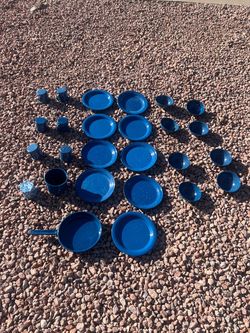 Huge 26-Pc Blue Enamel Camping Dinnerware & Glamping Cookware Set - Excellent Condition