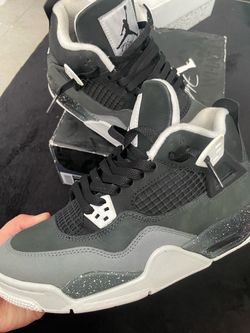 Air Jordan 4 Retro