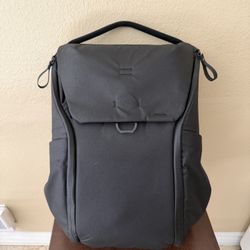 Peak Design 30L Everyday Backpack