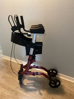 Walker - Upright and adjustable