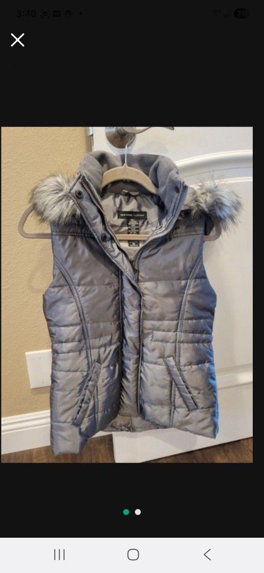 Puffer Vest New York and Company 