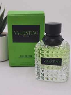 Valentino
Donna Born in Roma Green Stravaganza Eau de Parfum
1.7 fl ⭐️