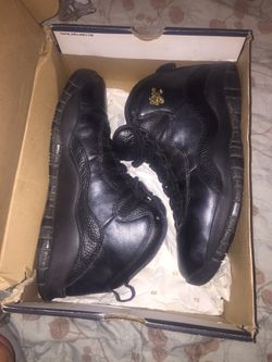 Black Jordan 10s