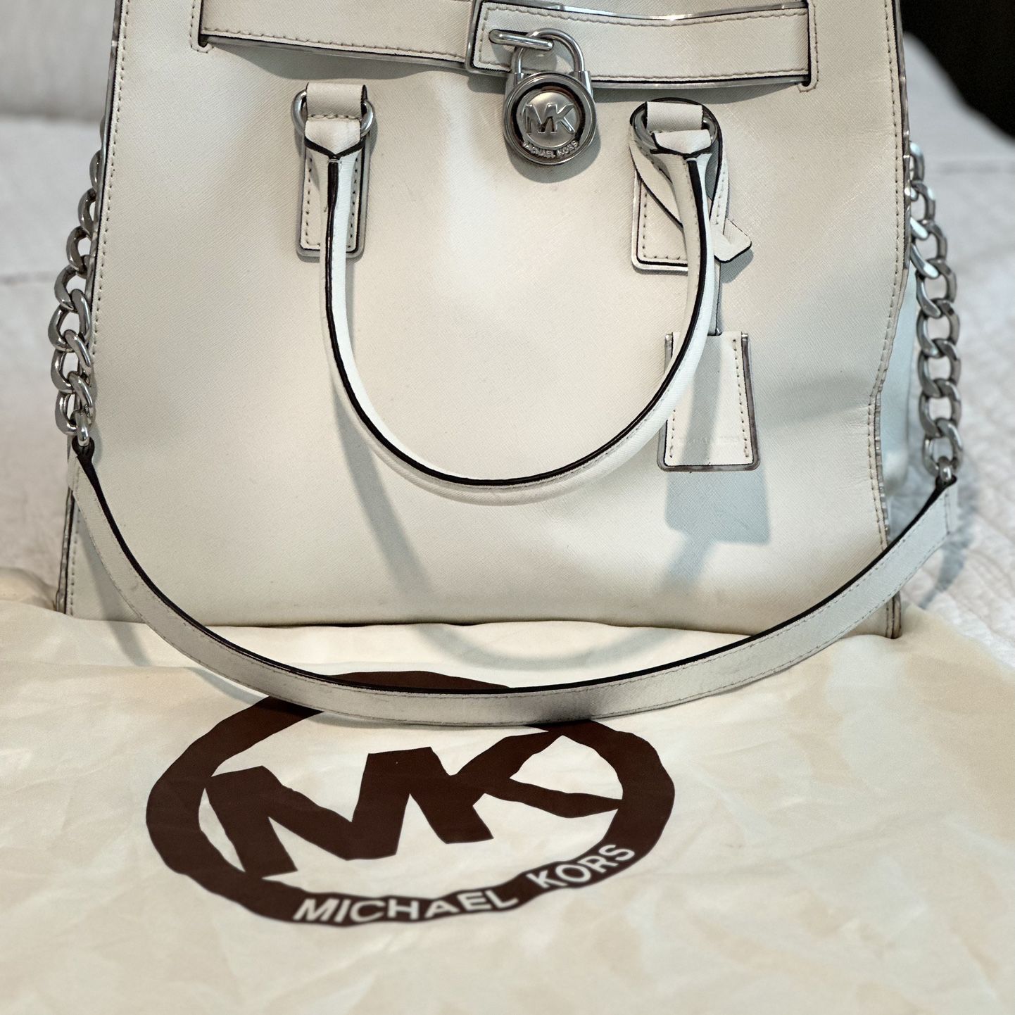 Michael Kors Hamilton Large Tote for Sale in Lehigh Acres, FL - OfferUp