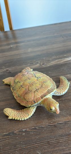Sea Turtle figure toy 9x9 AAA China PVC eyes realistic approx 13 oz wildlife nature greens yellows