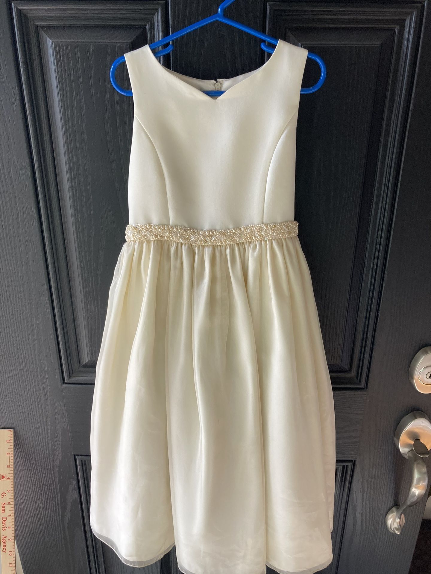 Cinderella cream taffeta sleeveless beaded waist w/ tulle underneath dress sz 7