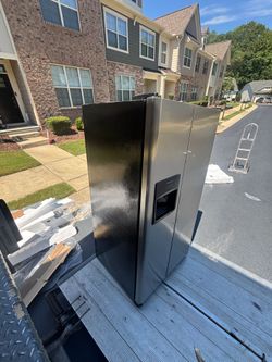 Stainless steel side by side refrigerator 200$
