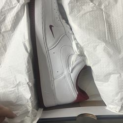 Nike men’s shoes size 11