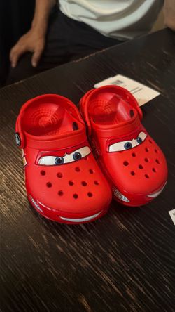 Lighting McQueen crocs