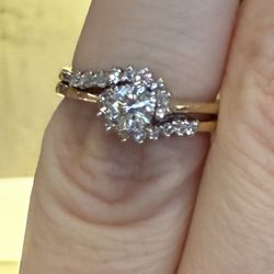 14K Gold Natural Diamonds Ring 