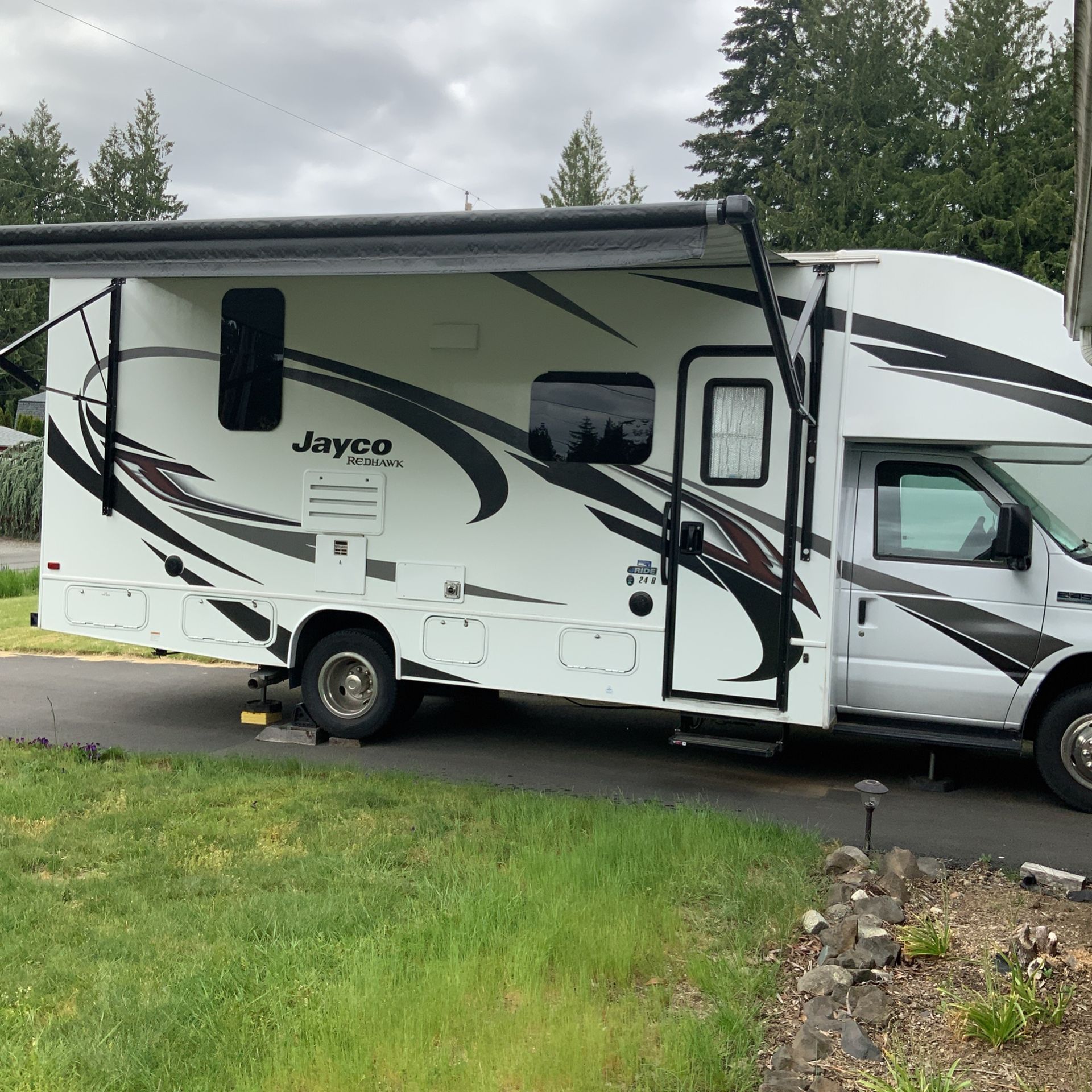 2022 JAYCO REDHAWK 24B