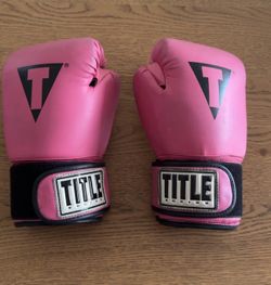 TITLE Pink Boxing Gloves 12oz