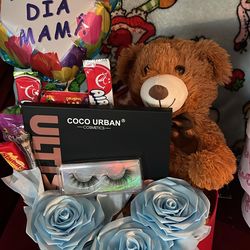 Arreglos para san Valentín muy bonito mándeme mensaje si tiene preguntas