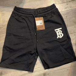 Burberry shorts Size Medium 