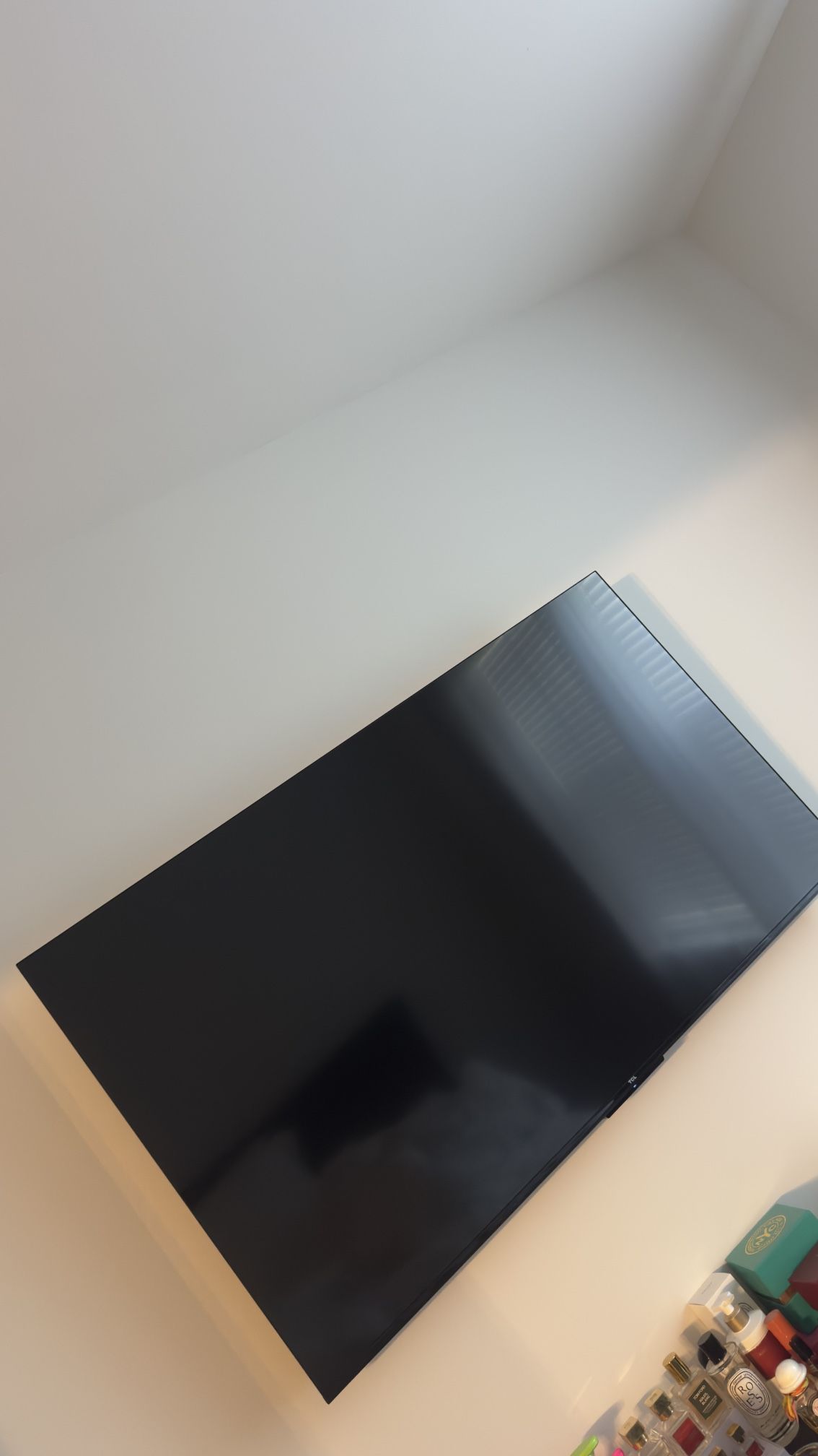 55 inch roku tv w/ wall mount included