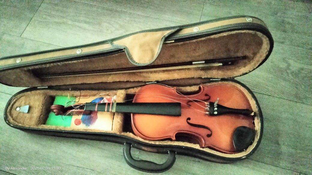 Vintage Violin