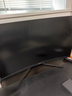 MSI Optix MAG321CURV 31.5" 4K Uhd Curved Screen LCD Monitor