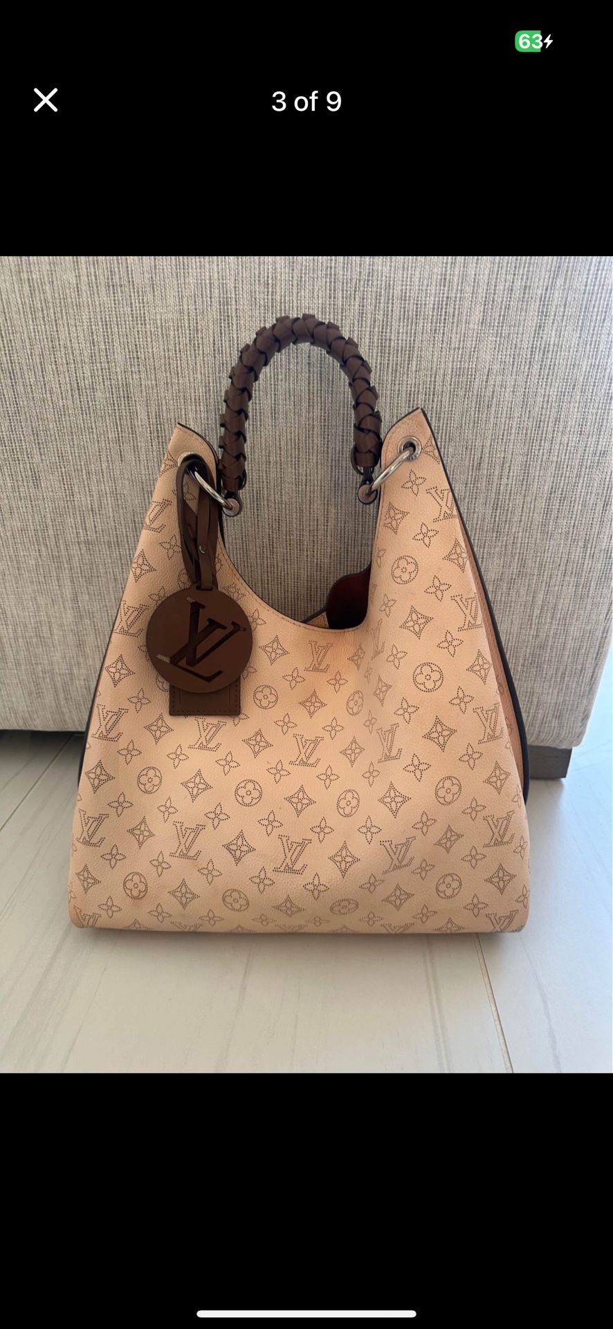 LV MAHINA Handbag 