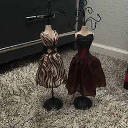 Cute Necklace Mannequin Stands 