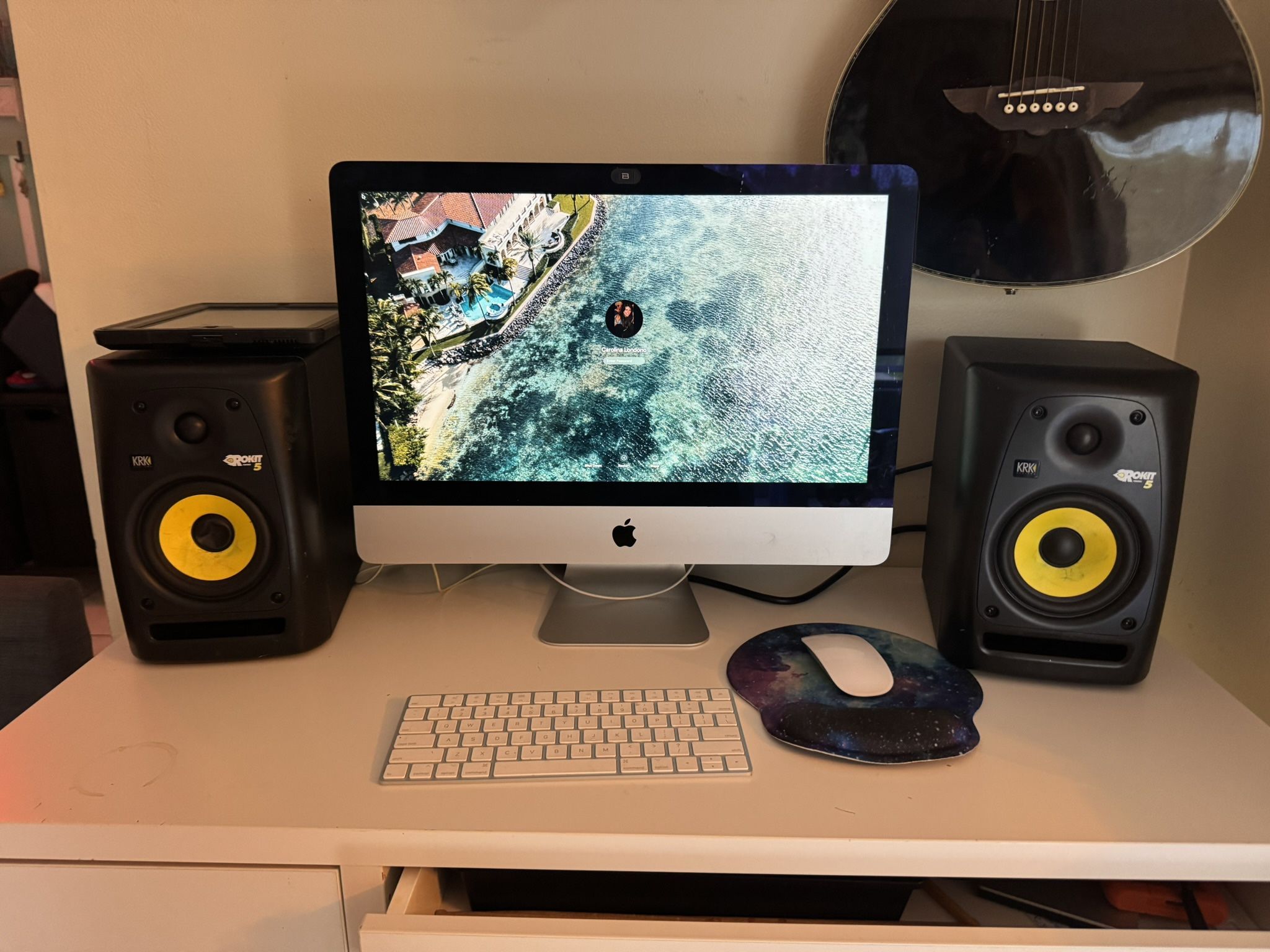 iMac 21.5 Inch