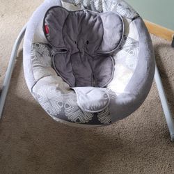 Swing Fisher-Price® Elephant Safari Cradle 'n Swing
