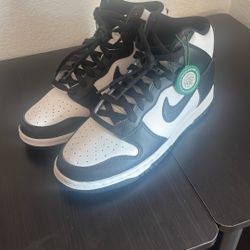 BRAND NEW PANDA NEVER WORN CERTIFIES WITH STOCKX TAG 