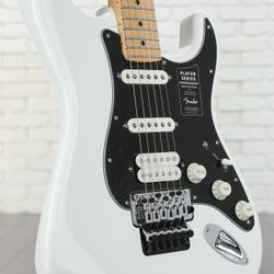 Fender Player Stratocaster (Like New)