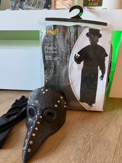 Plague doctor