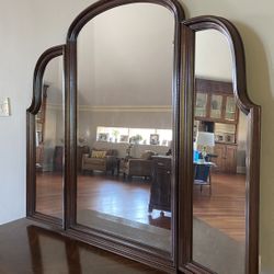 Ethan Allen Georgian Court 56” Tri-Fold Dresser Mirror