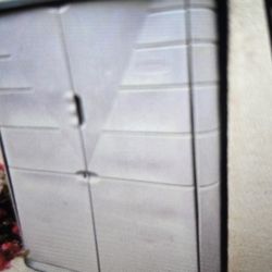 Rubbermaid Vertical  Storage Shed 