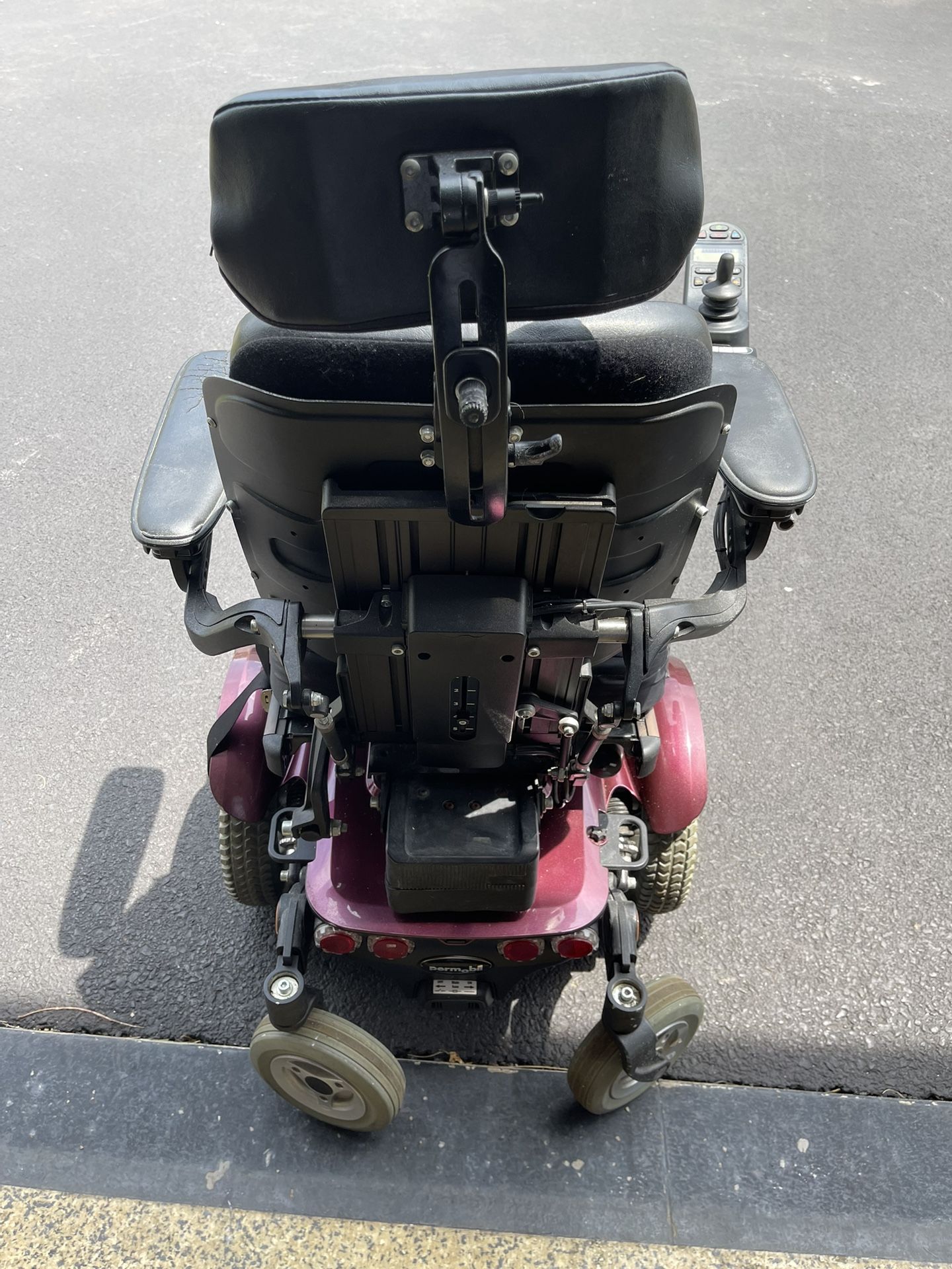 M300
