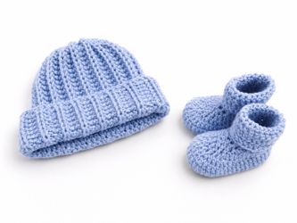 Baby booties and beanie gift set