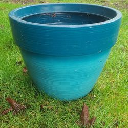Large Teal Plastic Flower Pot