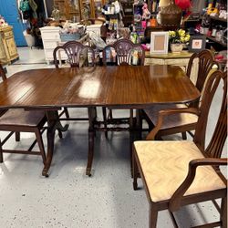 Vintage Drop Leaf Dining Table With 5 Chairs