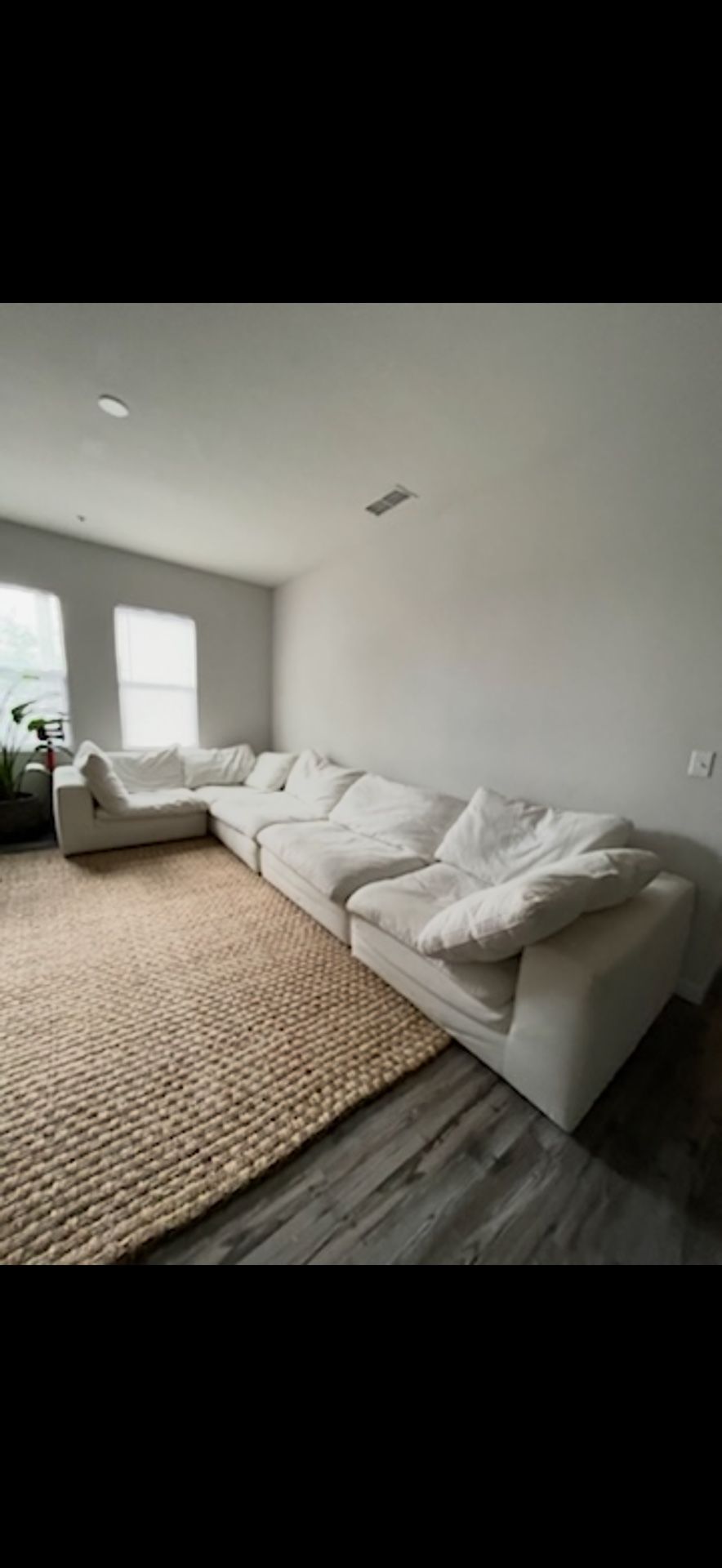 Nixon White Fabric 5-piece Modular Sectional