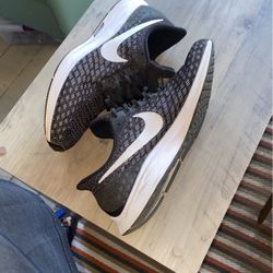 NIKE ZOOM PEGASUS 35