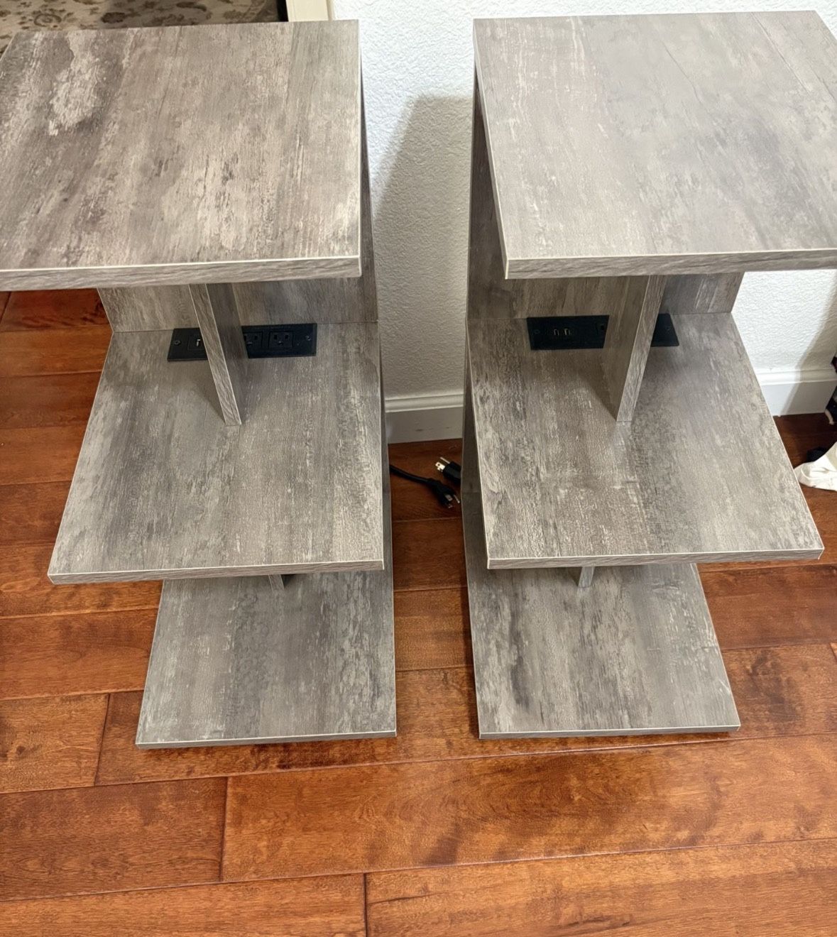 2 End Tables