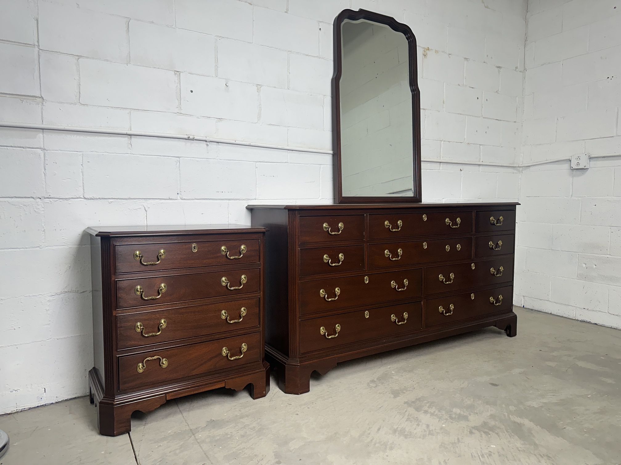 Harden USA Solid Cherry Georgian Traditional 4 Piece Bedroom Set Dresser Mirror Nightstand Headboard - Vintage Antique Red Brown New York Custom