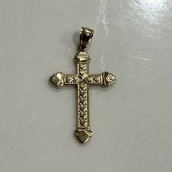 Cross pendant 