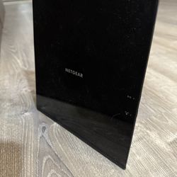 NETGEAR C6250 Wi-Fi Cable Modem & Router Combo