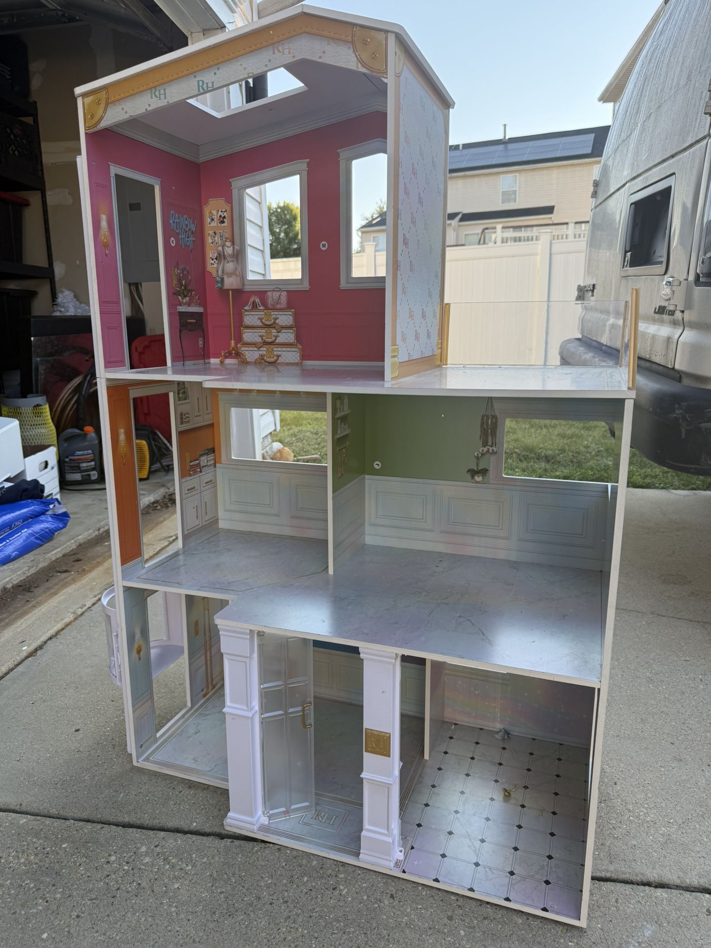 Rainbow High Dollhouse