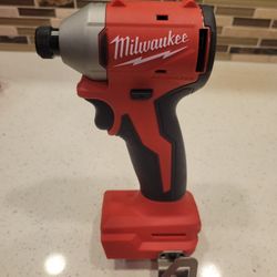 Milwaukee Impact Driver 