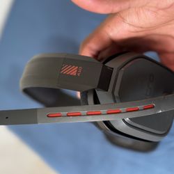 Gaming headphones, very loud