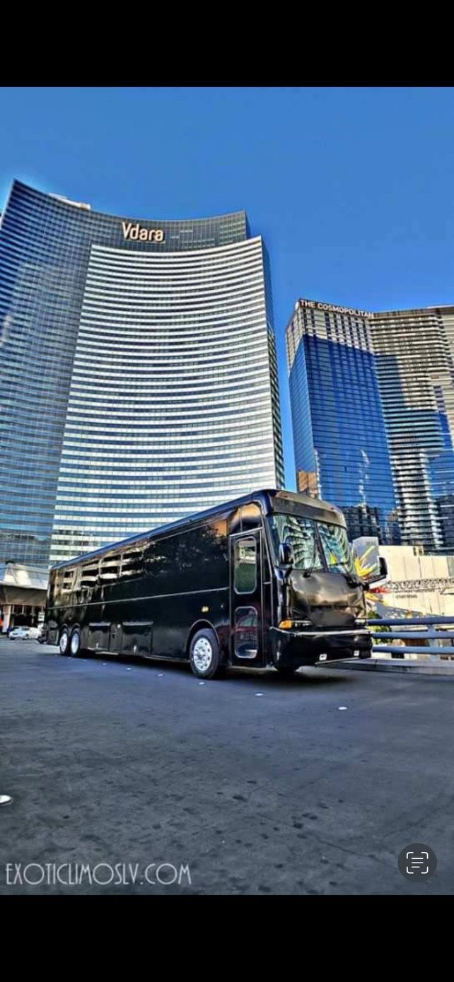 Freightliner Party Bus 55 Passengers 2008