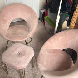 Light Pink 2 Chairs And Ottoman