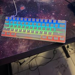 Tezarre Gaming Led White Keyboard. Brown Switches.