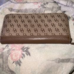 Dooney & Bourke vintage wallet 