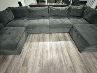 Sectional couch